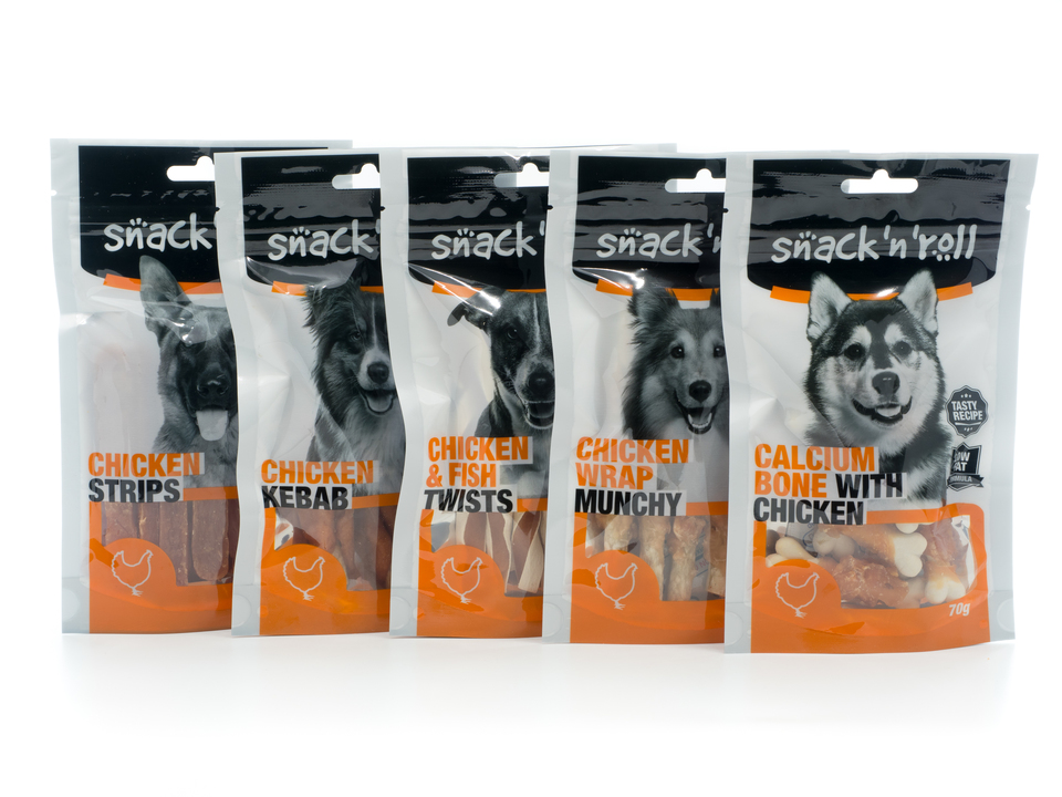 Een reeks gezonde snacks uit de gevogelteserie voor honden